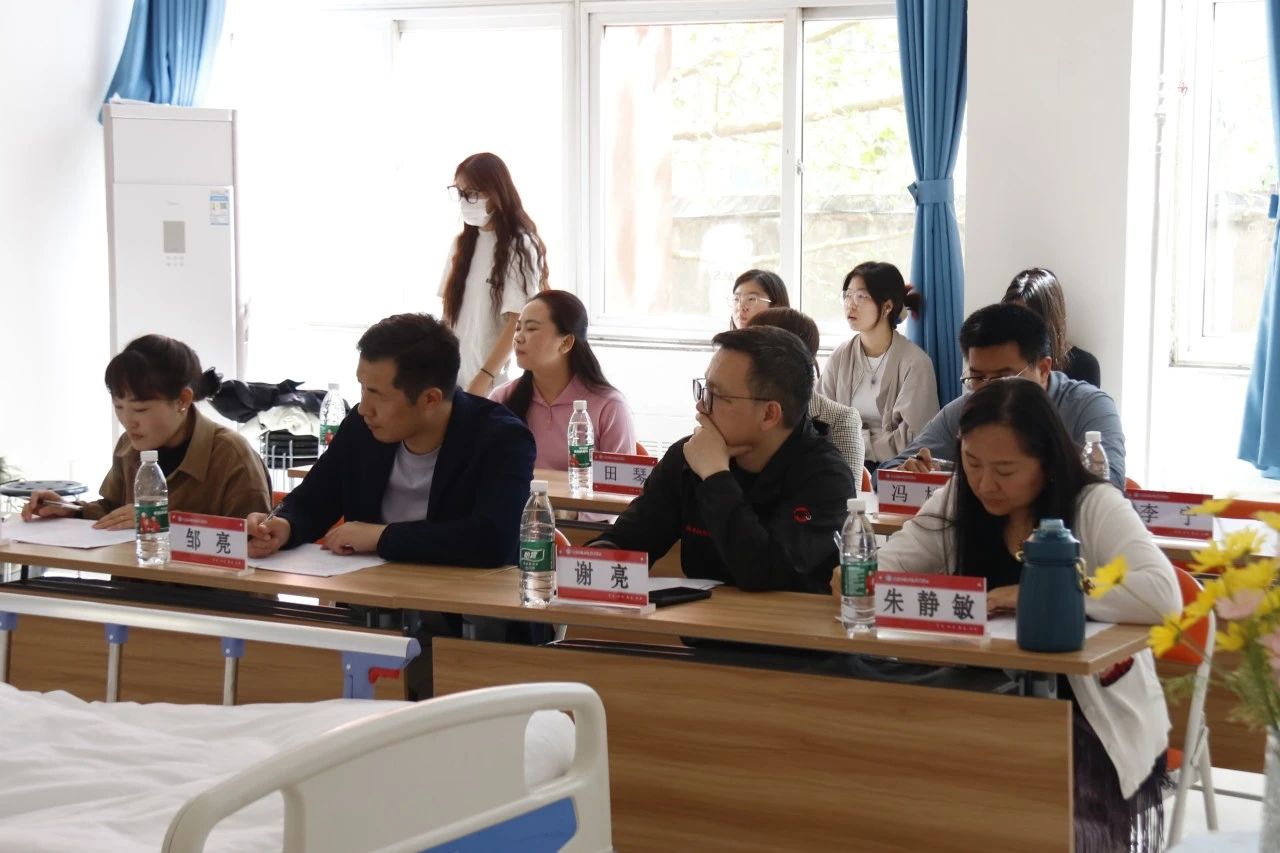 0cbe3cc7a3ae1f1880302f53cd3b8aca.jpg 0cbe3cc7a3ae1f1880302f53cd3b8aca.jpg