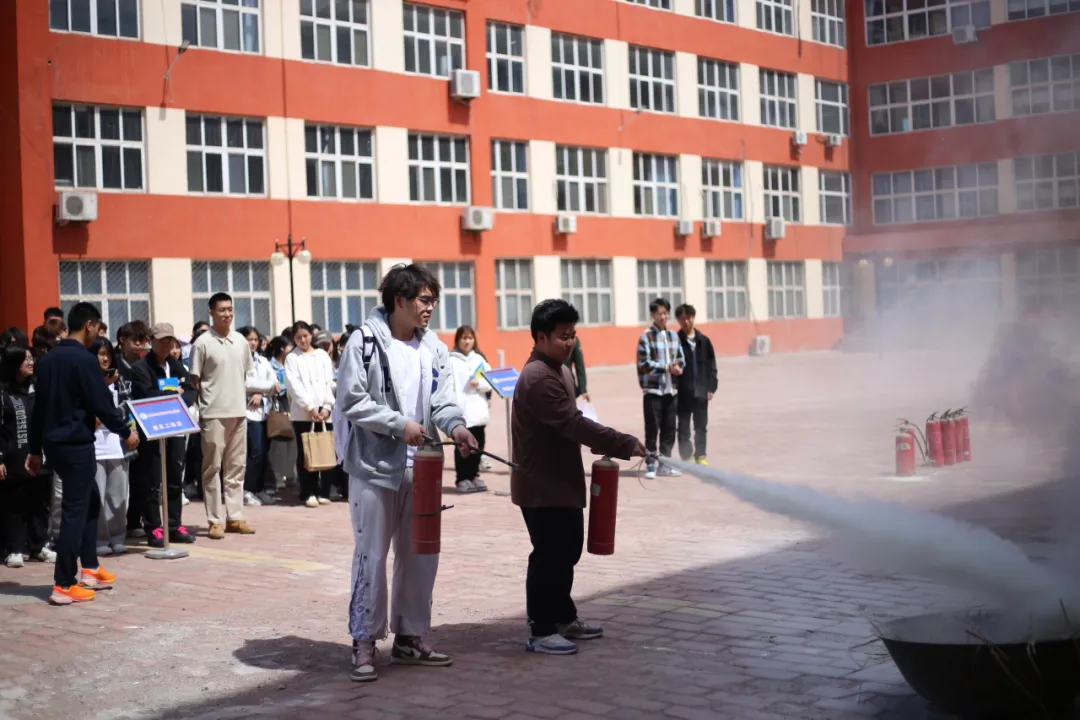 bat365正版唯一官网开展消防应急疏散演练活动